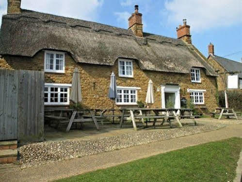 The Windmill Inn Badby Exterior foto