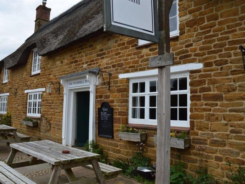 The Windmill Inn Badby Exterior foto